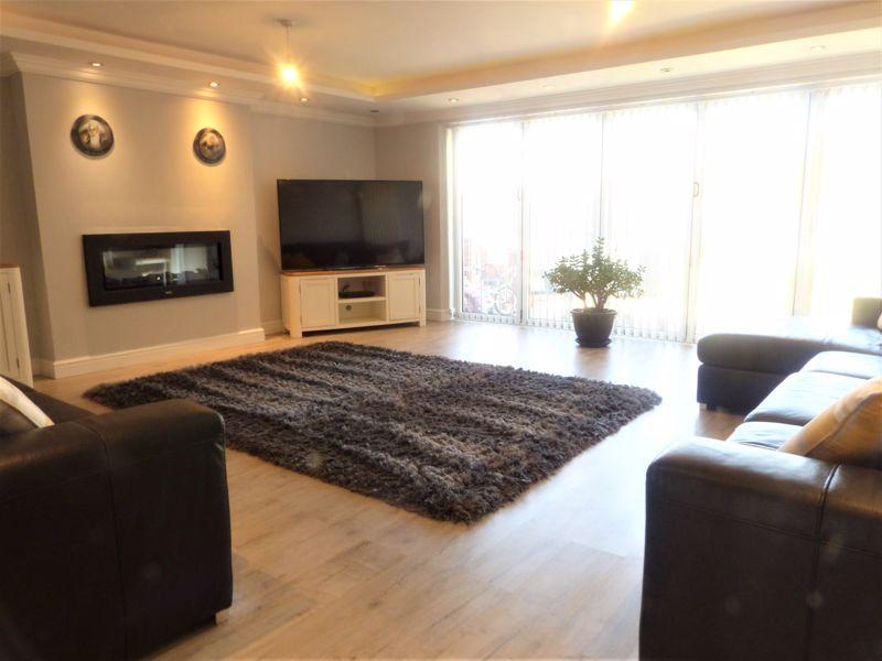 Raven Road, Walsall 5 bed detached house £499,950