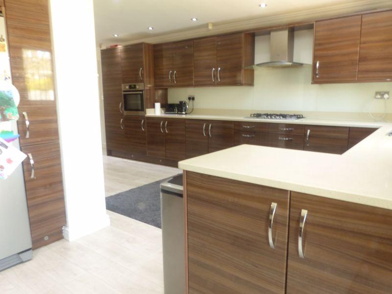 Raven Road, Walsall 5 bed detached house £499,950