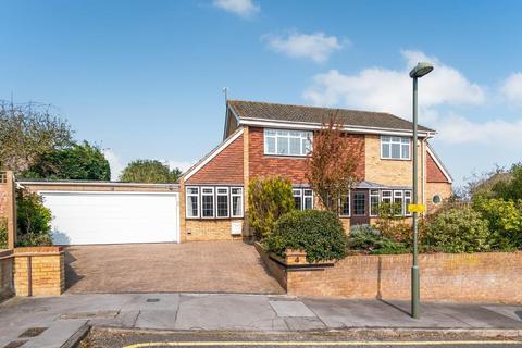 4 Corn Mill Drive, Orpington, BR6 0TB