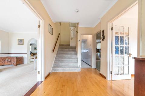 4 Corn Mill Drive, Orpington, BR6 0TB