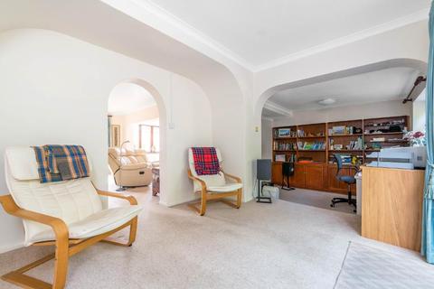 4 Corn Mill Drive, Orpington, BR6 0TB