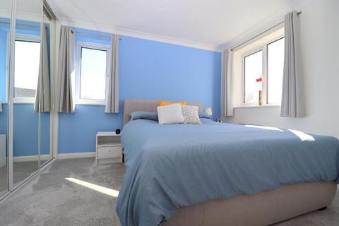 38 Furze Close, Luton, LU2 7UB
