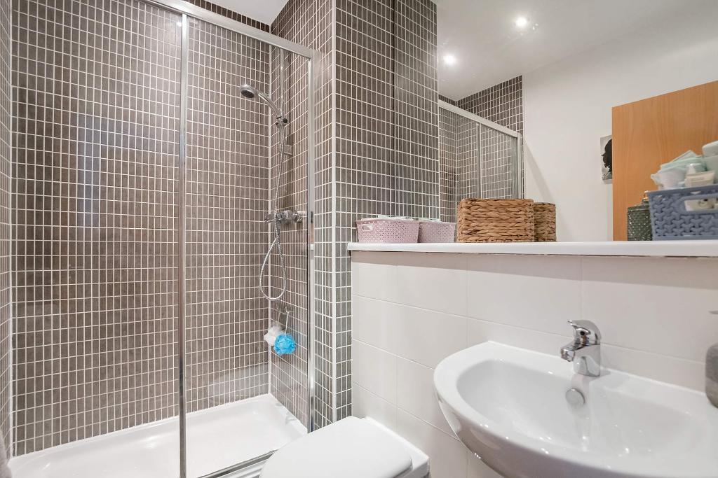 Ensuite Shower Room