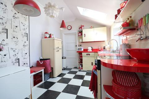 8a Chadwell Road, Grays, RM17 5SU
