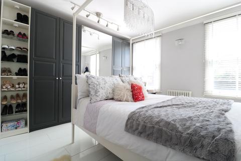 8a Chadwell Road, Grays, RM17 5SU