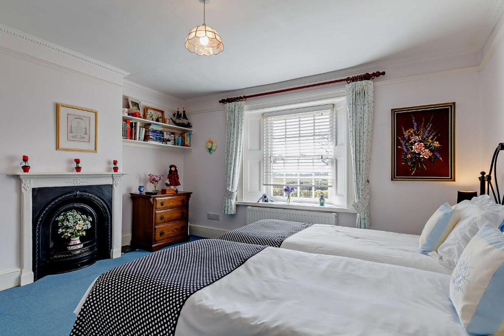 Twin Bedroom