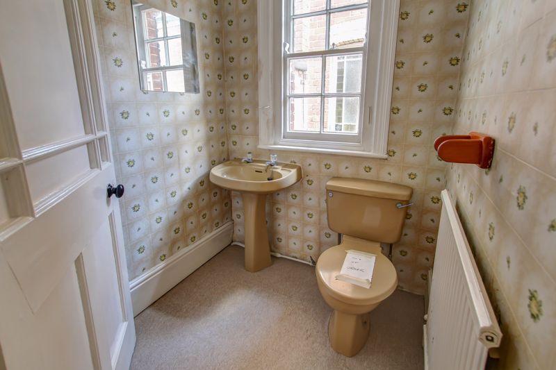 Upstairs Cloakroom