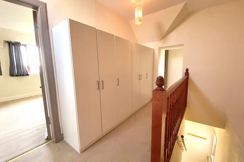 3a Allanvale Road, Prestwick, KA9 1QX