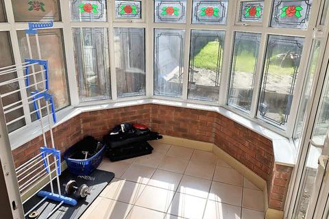 12 Blackthorne Road, Smethwick, B67 6PX