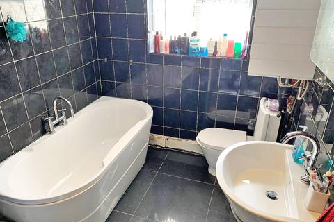 12 Blackthorne Road, Smethwick, B67 6PX