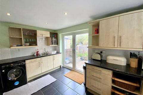 26 Balmoral Road, Sheffield, S13 7QG