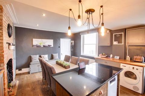 10 Clarks Place, Trowbridge, BA14 7HA