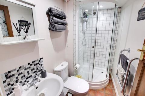 10 Clarks Place, Trowbridge, BA14 7HA