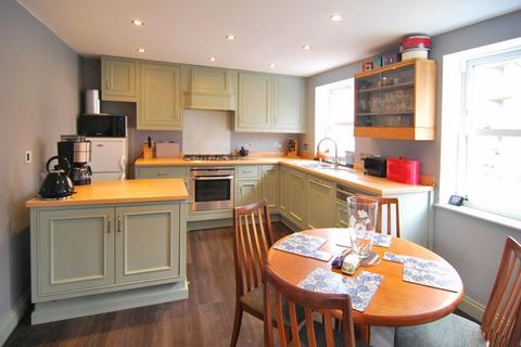 11 Somerset Place, Gloucester, GL1 1XG