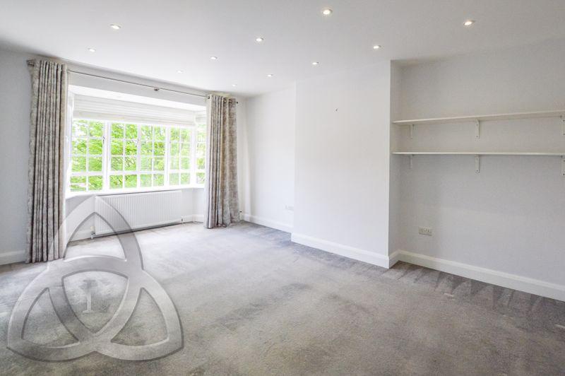 Brim Hill, Hampstead Garden Suburb, N2 3 bed £2,275 pcm (£525 pw)