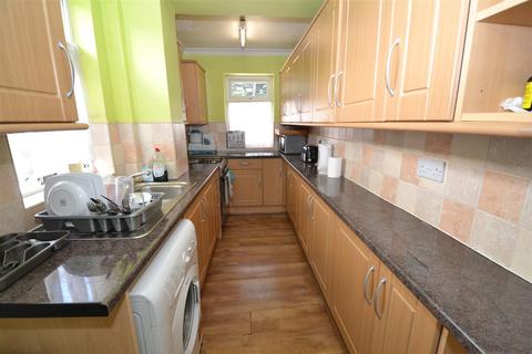4 Bude Road, Bradford, BD5 8LA