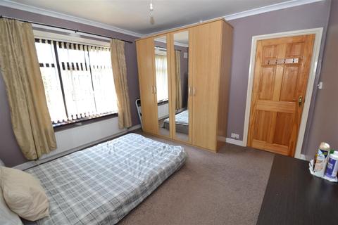 4 Bude Road, Bradford, BD5 8LA