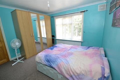 4 Bude Road, Bradford, BD5 8LA