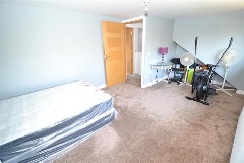 4 Bude Road, Bradford, BD5 8LA