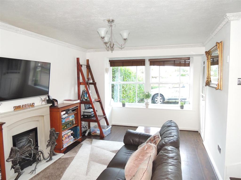 Pursey Drive, Bradley Stoke, Bristol 3 bed end of terrace house £325,000