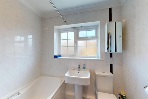40 Cherry Gardens, Herne Bay, CT6 5QZ