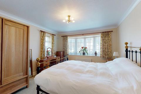 40 Cherry Gardens, Herne Bay, CT6 5QZ