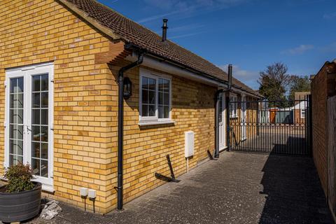 40 Cherry Gardens, Herne Bay, CT6 5QZ