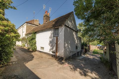4, Box Iron Cottages Chapel Row, Herne Bay, CT6 7HX