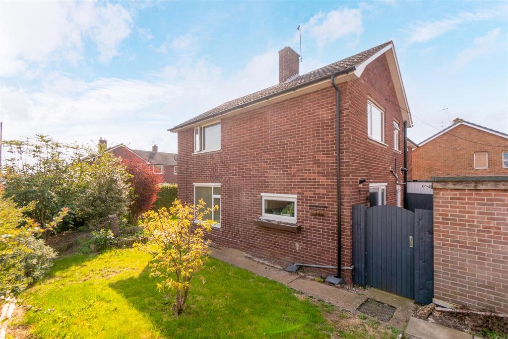 Hazelwood, Cotgrave, Nottingham 3 bed semidetached house £170,000
