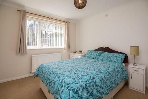 13 Cherry Waye, Eythorne, Dover, CT15 4BT
