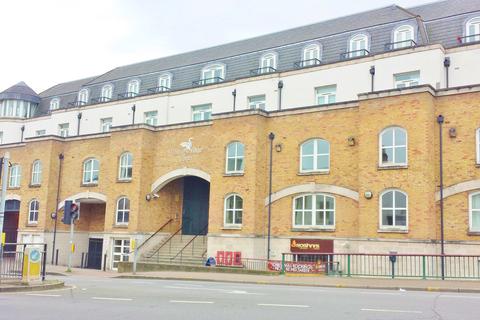 2 bedroom flat to rent, Thames Edge, Clarence Street, Staines, Middlesex, TW18 4BU