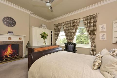 East Wing, Elford House Burton Road, Elford, Tamworth, B79 9BN