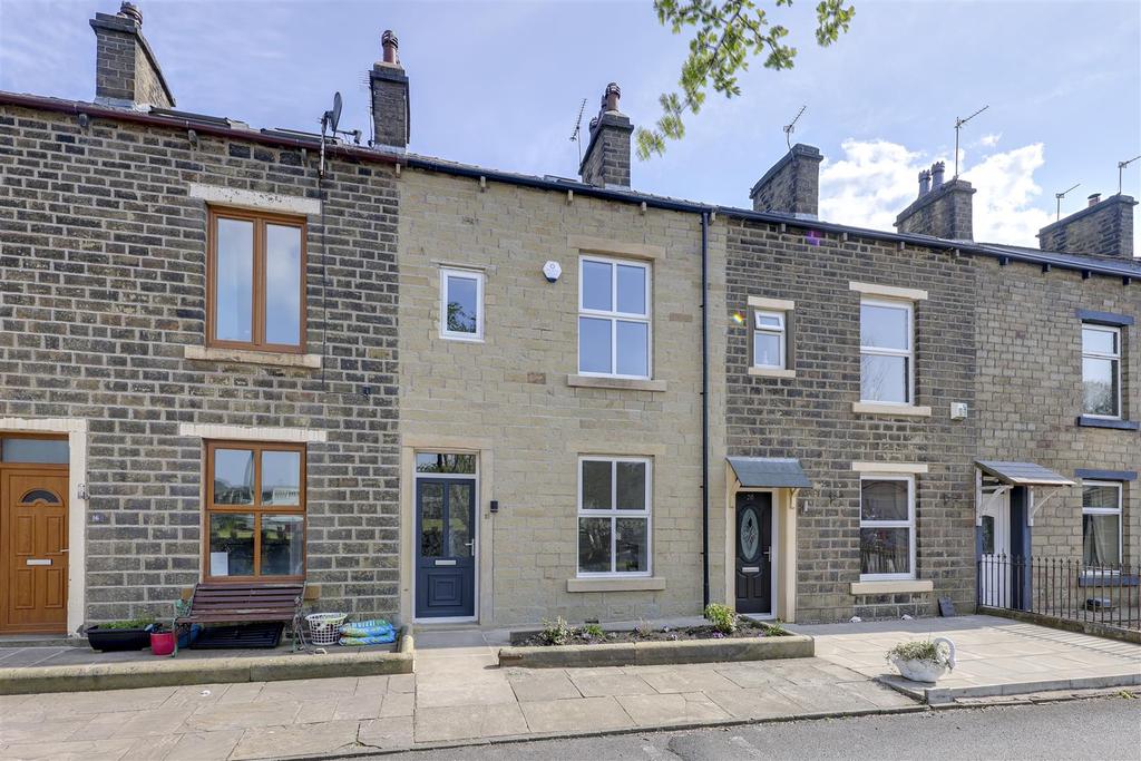 Holme Bank, Rawtenstall, Rossendale 3 bed terraced house £225,000