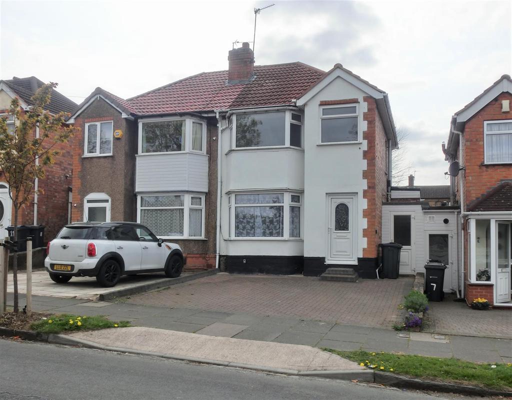 Dovercourt Road, Sheldon, Birmingham 3 bed semidetached house £220,000