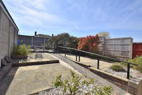 5 Denham Close, Tuffley, Gloucester, GL4 0SF