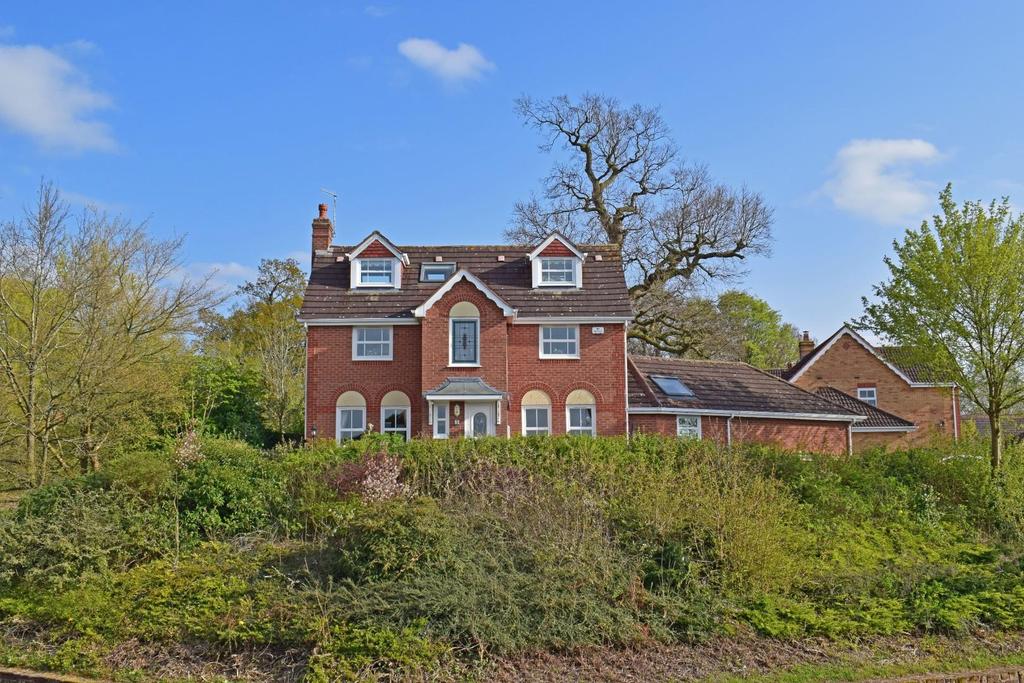 3 Pipers Close, The Forelands, Bromsgrove, Worcestershire, B61 7HG 5