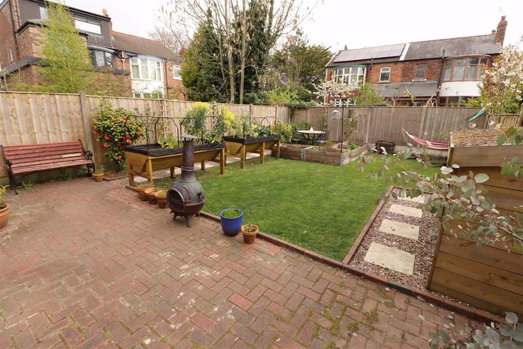 Plumbley Drive, Old Trafford, Trafford, M16 3 bed semidetached house
