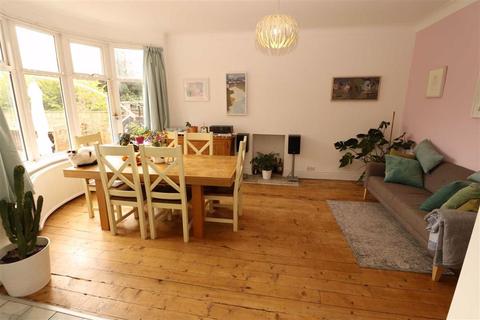 3 Plumbley Drive, Manchester, M16 9QQ