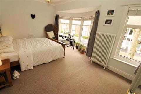 3 Plumbley Drive, Manchester, M16 9QQ