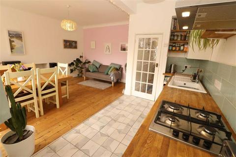 3 Plumbley Drive, Manchester, M16 9QQ