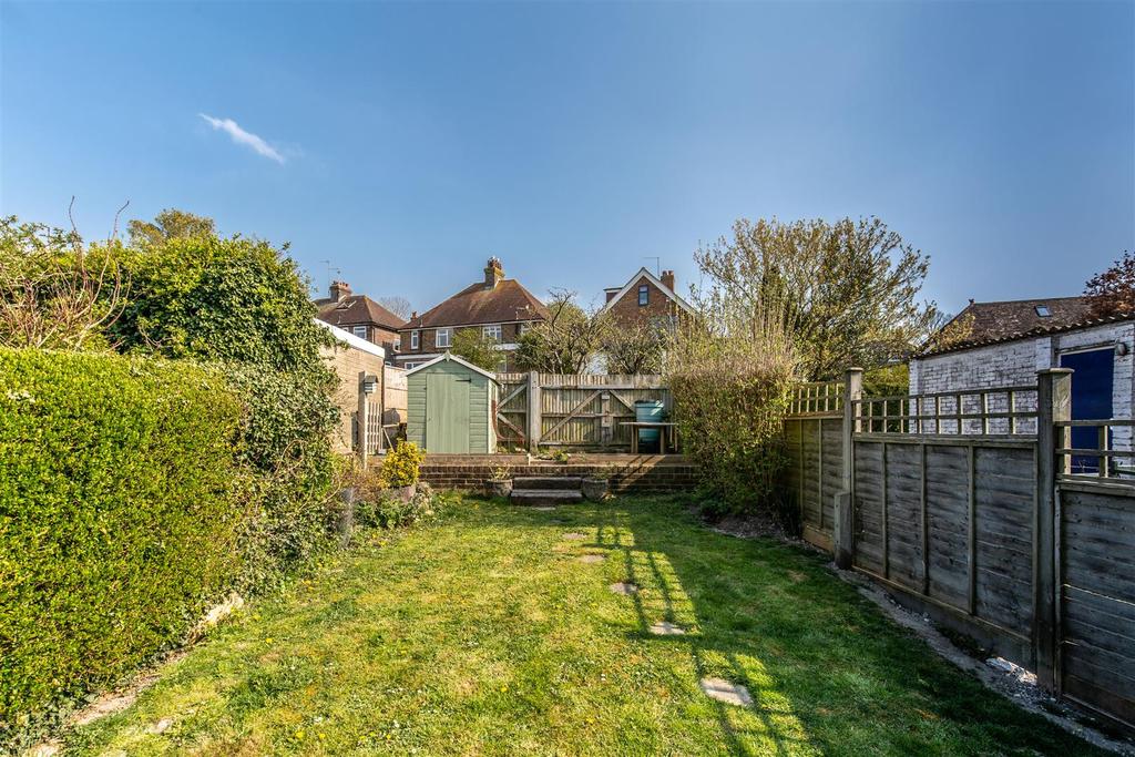 Malling Down, Lewes 3 bed terraced house £400,000