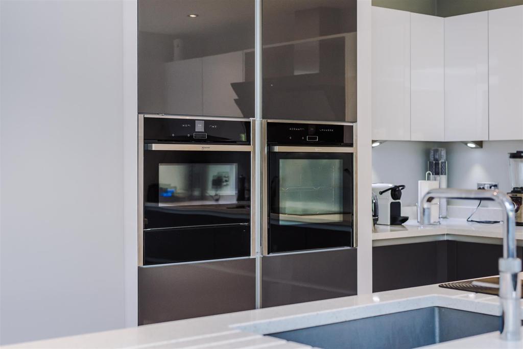 Hedworth Gardens Kitchen 6.jpg