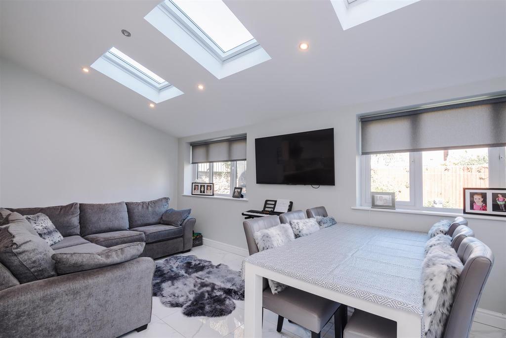 Hedworth Gardens Open Plan.jpg