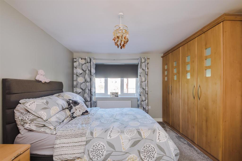Hedworth Gardens Bedroom.jpg