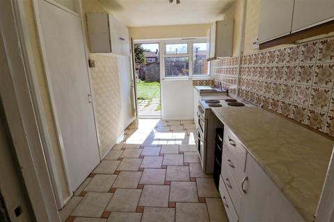 11 Longfield, Harlow, CM18 6JY