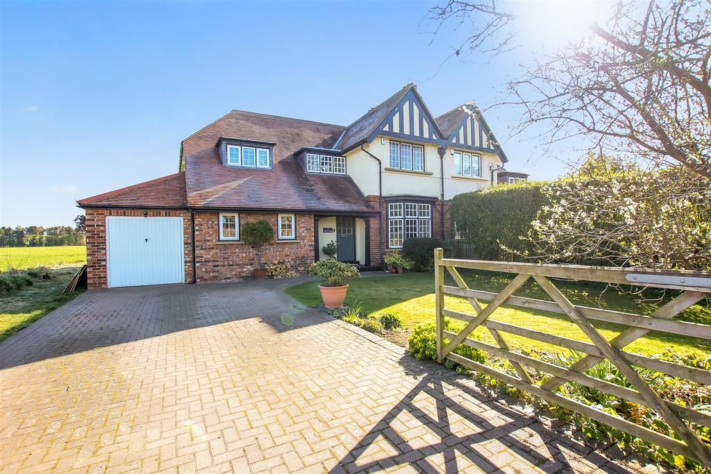 Low Middleton, Darlington 4 bed semidetached house £425,000