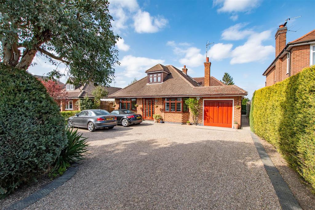 Selby Lane, Keyworth, Nottingham 4 bed detached bungalow £650,000