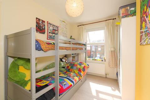 18 Horton Hill, Epsom, KT19 8SS