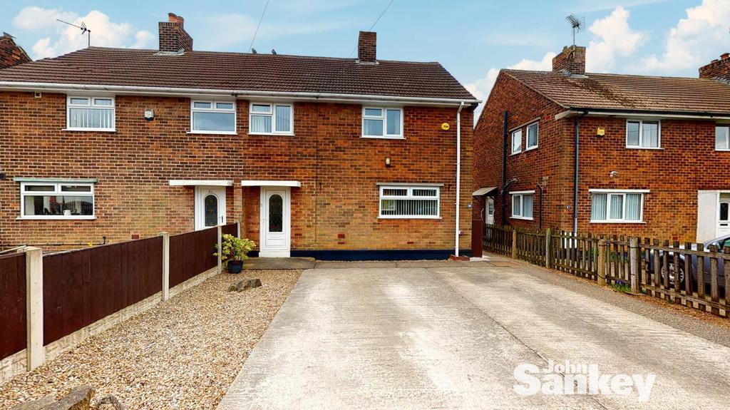 Slant Lane, Shirebrook, Mansfield 3 bed semidetached house £140,000
