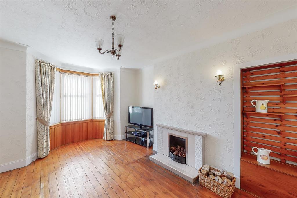 Muirton Bank, Perth 3 bed detached bungalow £242,500
